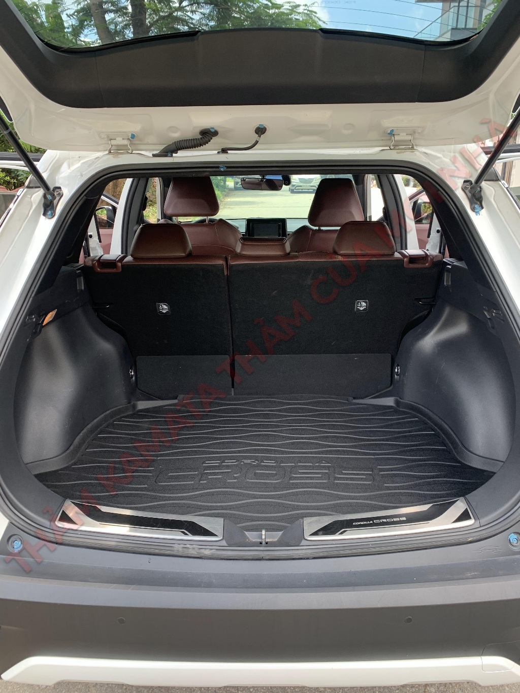 Thảm lót cốp xe ô tô Toyota Cross 2020 - 2025 chất liệu TPV cao cấp mới nhất