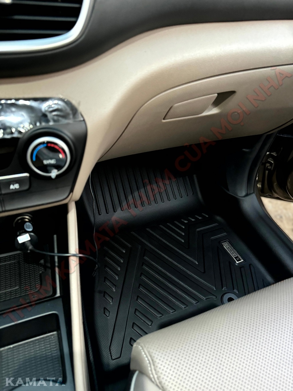 Thảm lót sàn ô tô Hyundai Tucson 2015-2021 đúc nguyên khối TPV tràn bậc viền cửa ( 1 bộ/3 tấm)