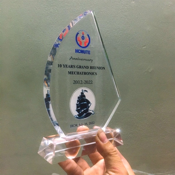 Cup thuỷ tinh cánh buồm