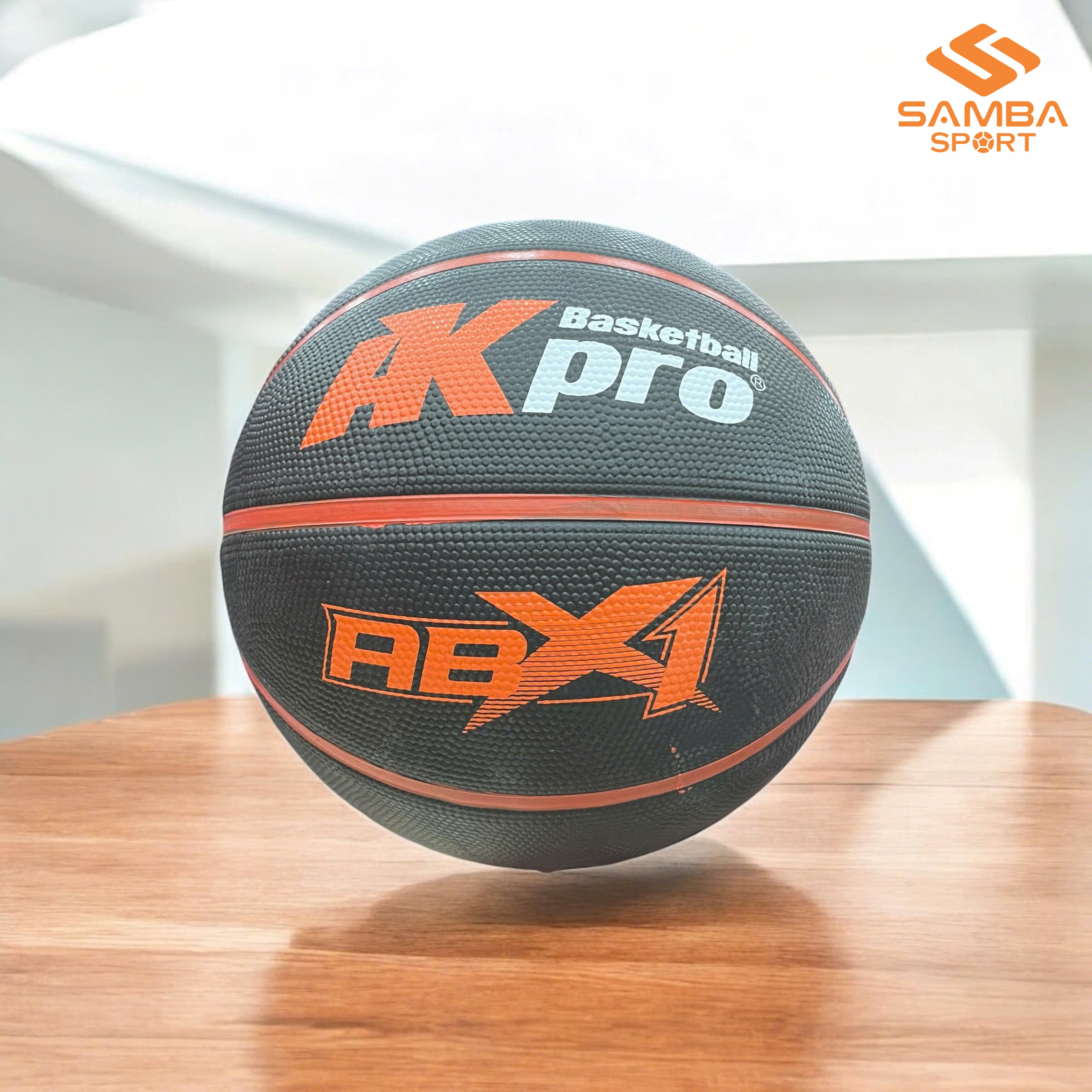 Quả bóng rổ AKPRO cao su đen số 7