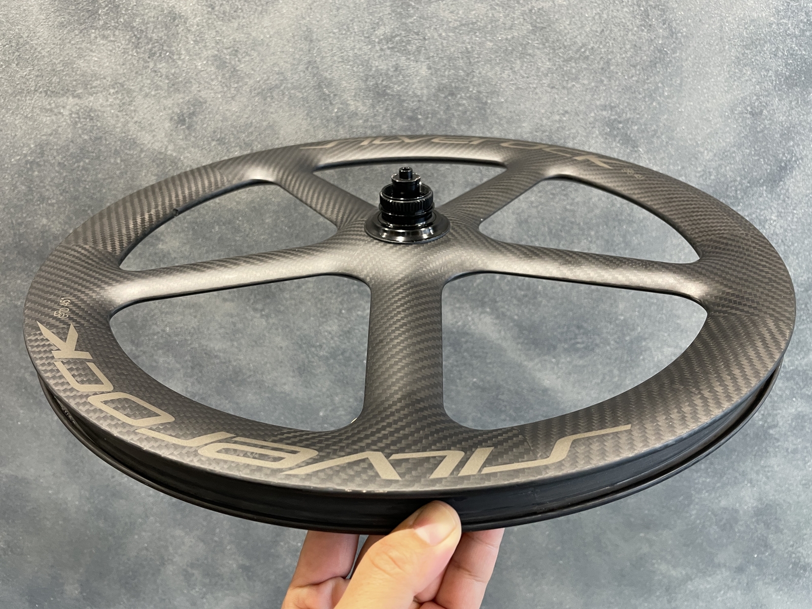 Vành xe đạp Silverock 20'(451) SR-WD5-01D, 5 đao, thắng đĩa Centerlock, hub 4 chó XDR, QR 100/135, chất liệu Carbon