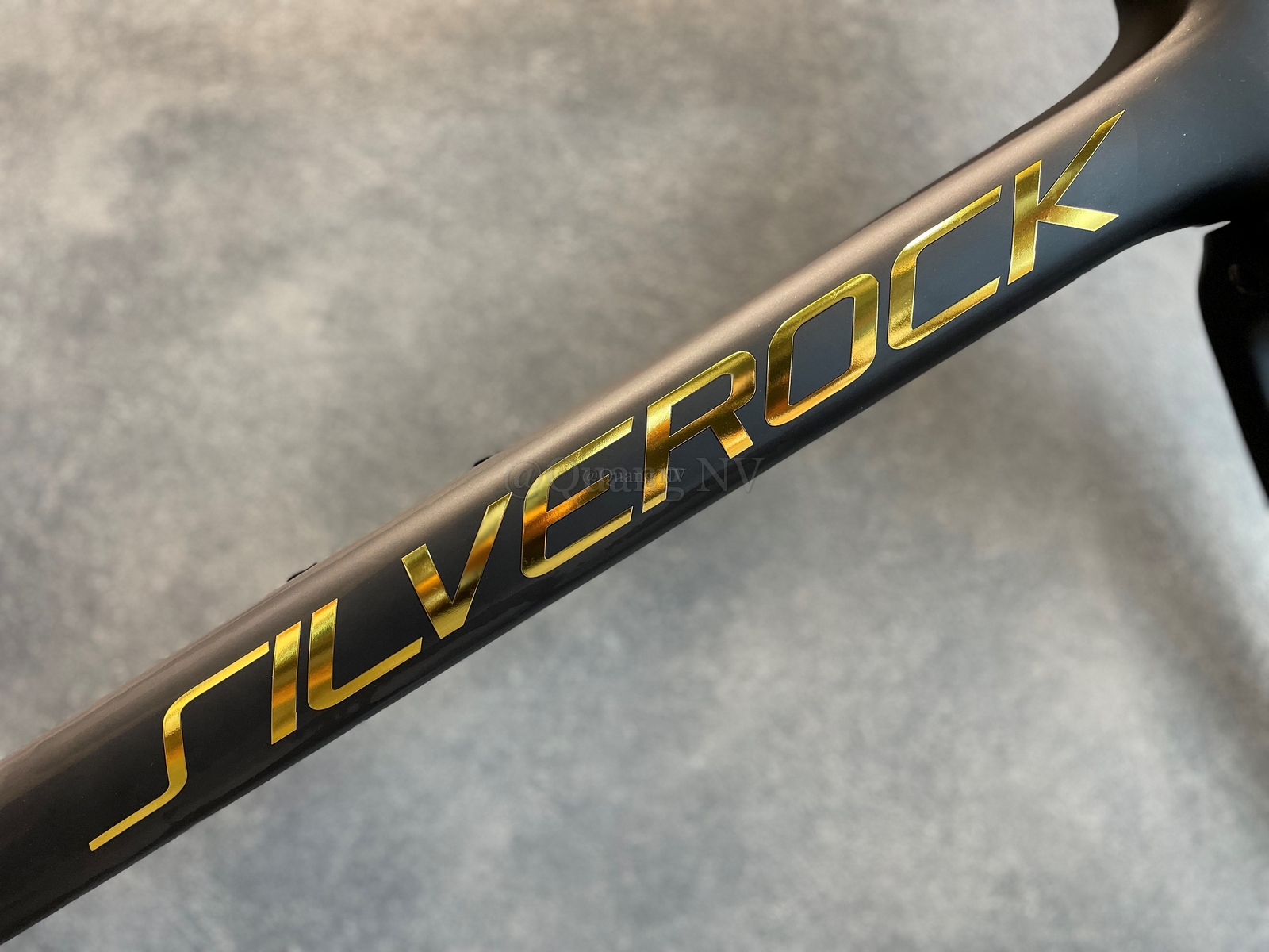Khung xe đạp minivelo Silverock Stream 20' Thru Axle, chất liệu Carbon