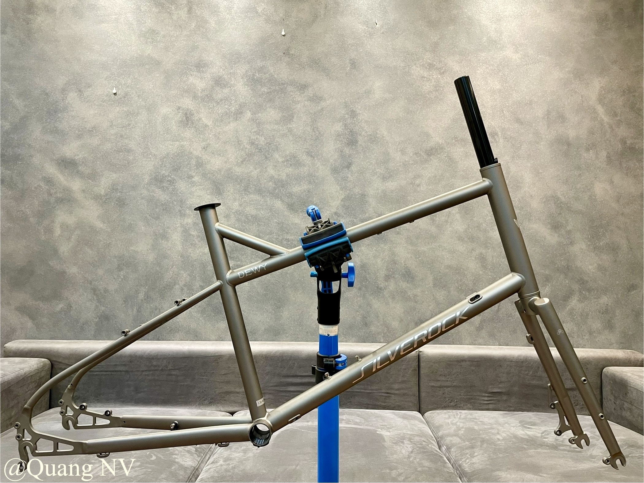 Khung xe đạp Silverock Dewy 20' phanh đĩa model 2024