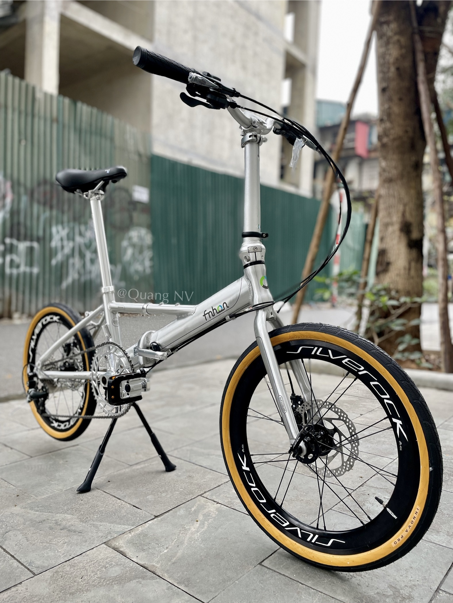 Xe đạp gấp Fnhon Monsoon 20' phanh đĩa màu Silver