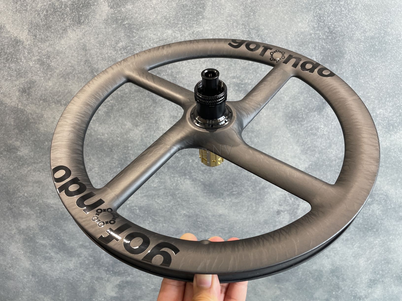 Vành xe đạp Gofondo 16'(349) Thru Axle (74/142mm), 4 đao, phanh đĩa, chất liệu Carbon dùng cho model xe Java Neo