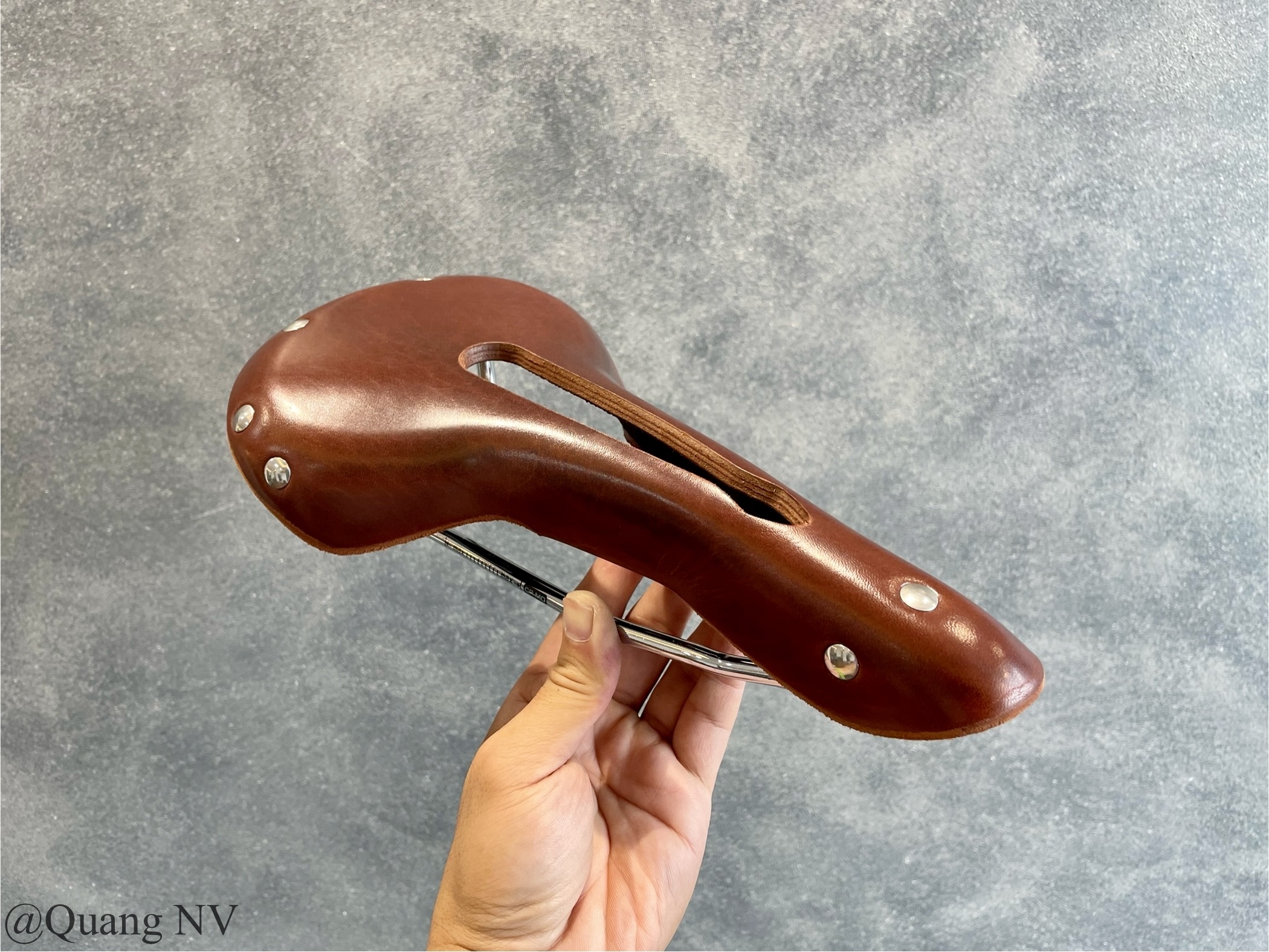 Yên xe đạp da thật Gyes GS-06H Taiwan