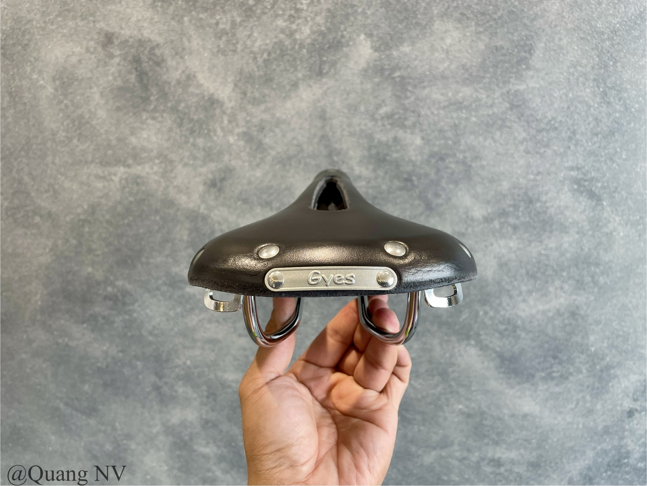 Yên xe đạp da thật Gyes GS-06H Taiwan