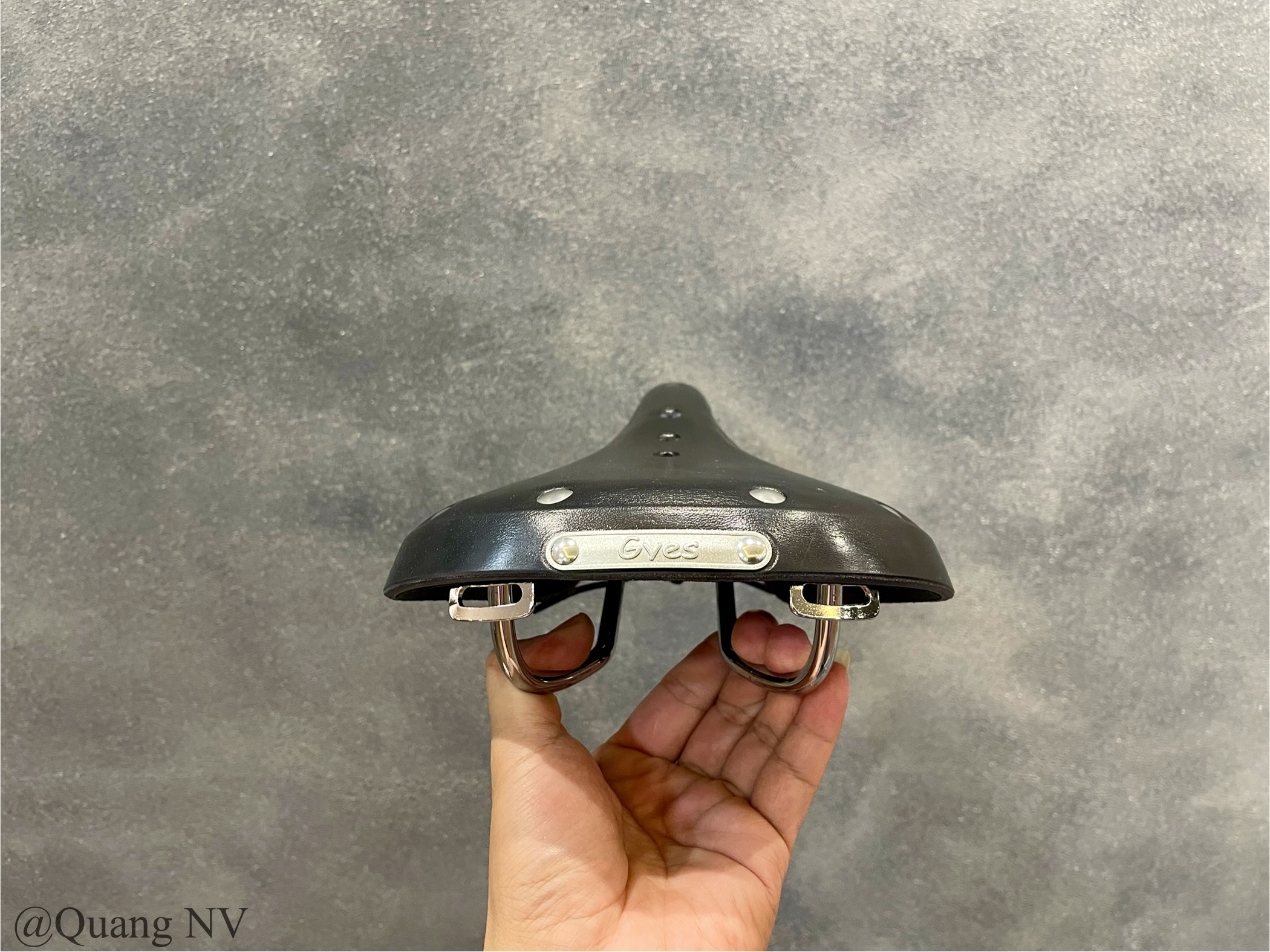 Yên xe đạp da thật Gyes B17 Taiwan