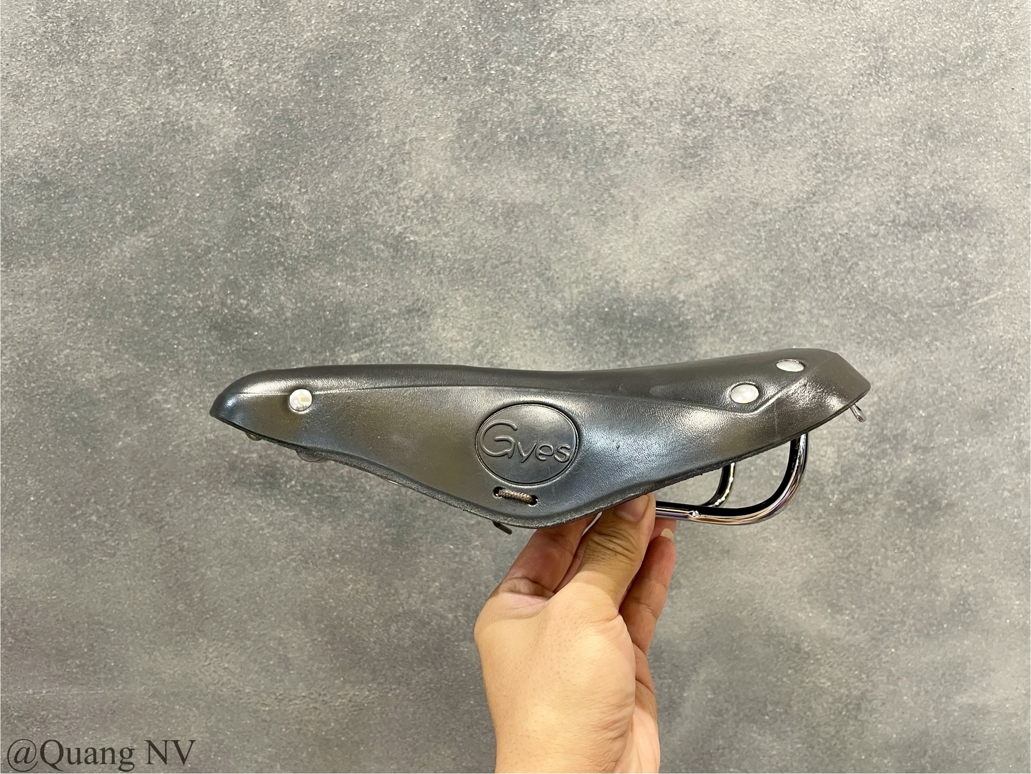 Yên xe đạp da thật Gyes B17 Taiwan