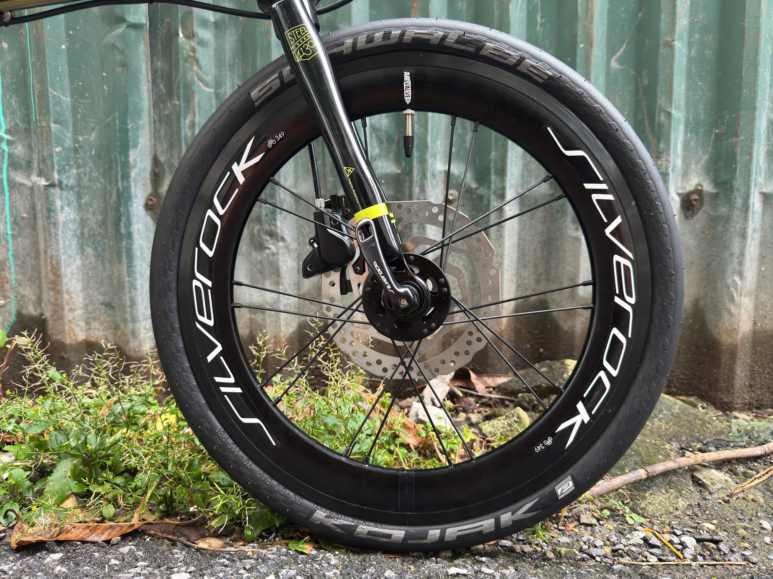 Xe đạp gấp ráp theo yêu cầu Fnhon Gust 16' phanh đĩa màu Titanium