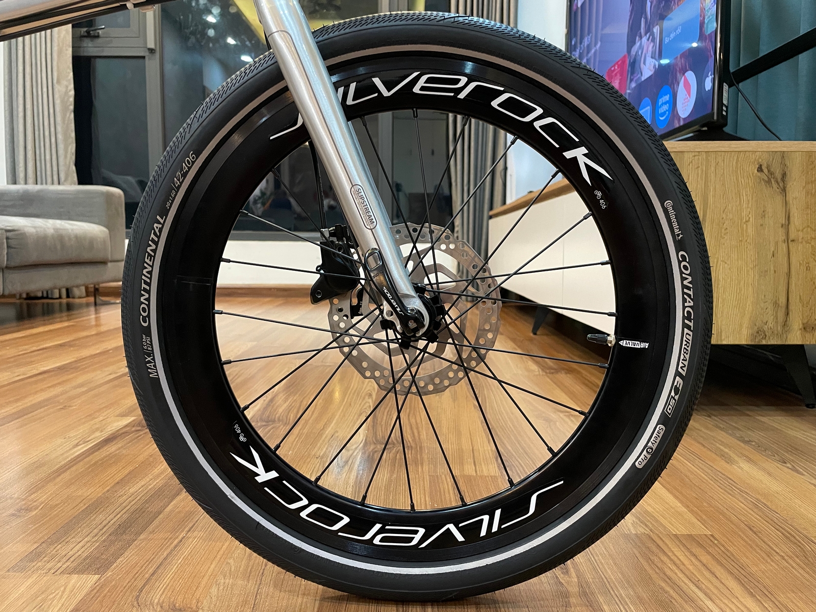 Xe đạp gấp ráp theo yêu cầu Fnhon Blast 20' phanh đĩa màu Silver