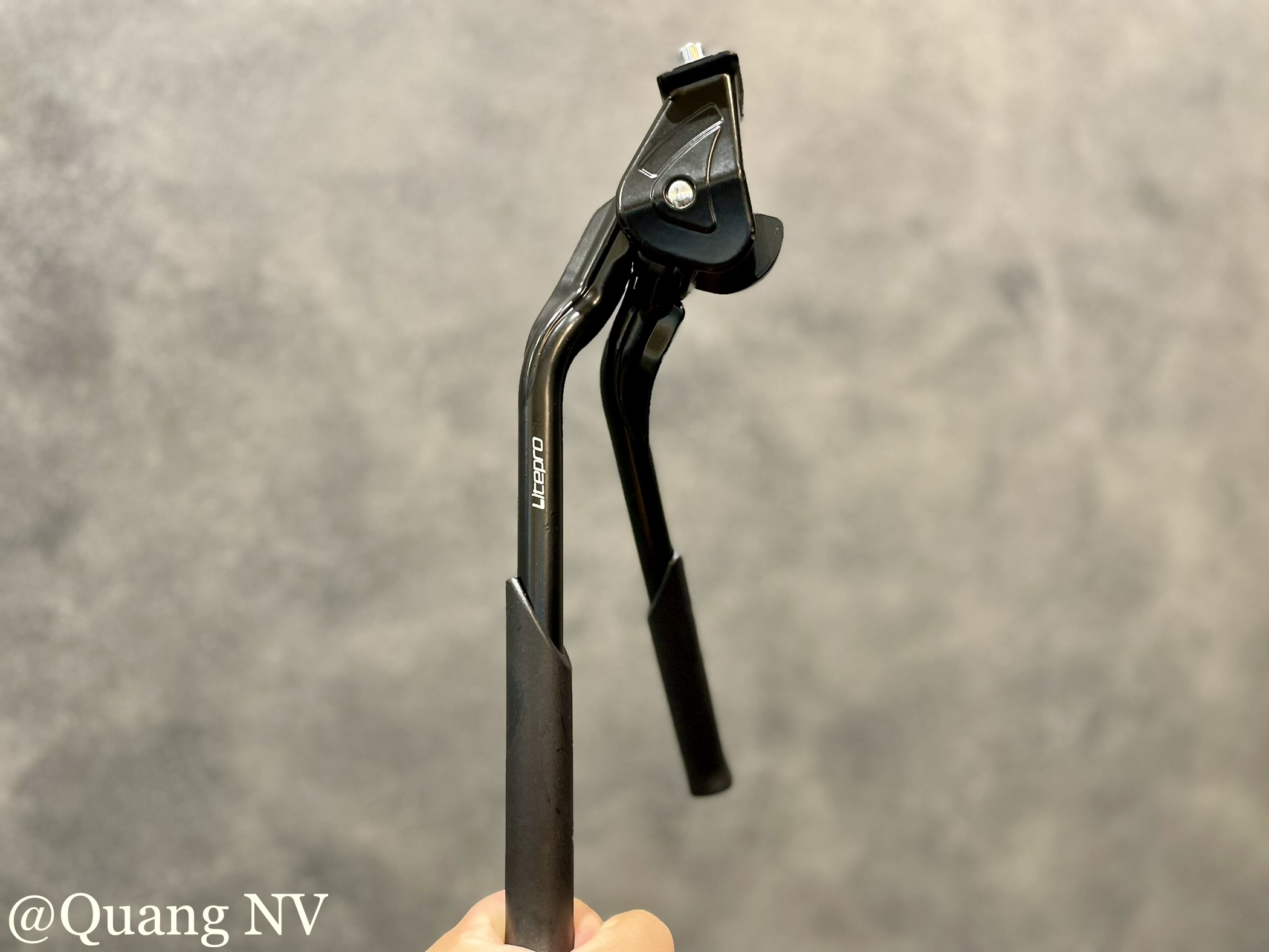 Chân chống giữa xe đạp Litepro