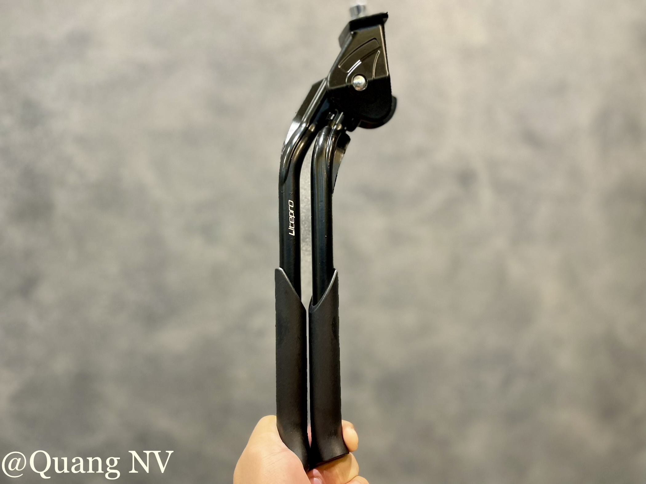 Chân chống giữa xe đạp Litepro