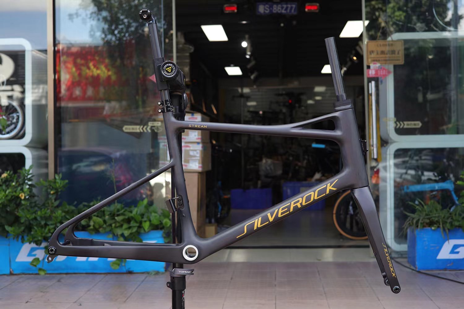 Khung xe đạp Carbon Silverock Stream 20'