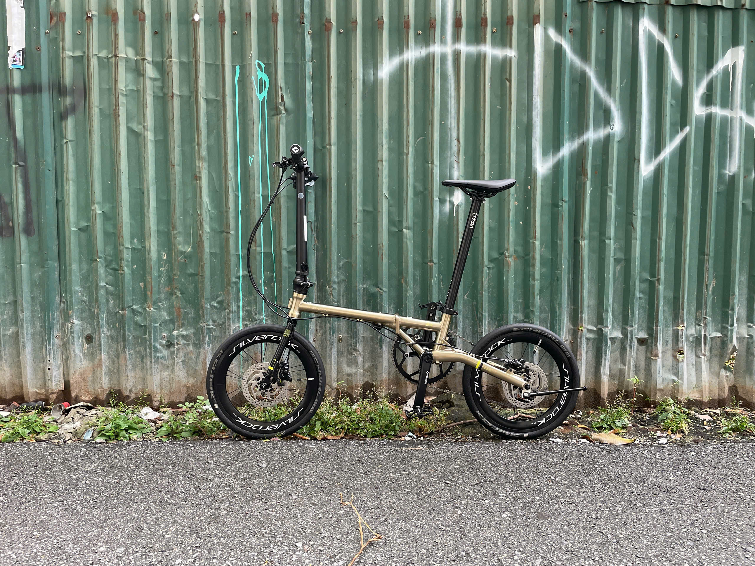 Xe đạp gấp ráp theo yêu cầu Fnhon Gust 16' phanh đĩa màu Titanium