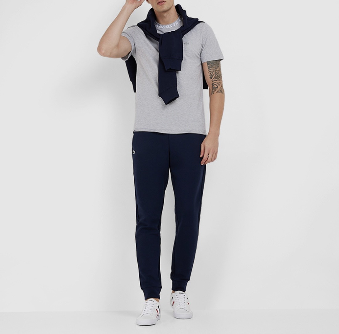 Áo Thun Lacoste Nam Chữ Cổ Dáng Regular TH9687-00-CCA Màu Xám