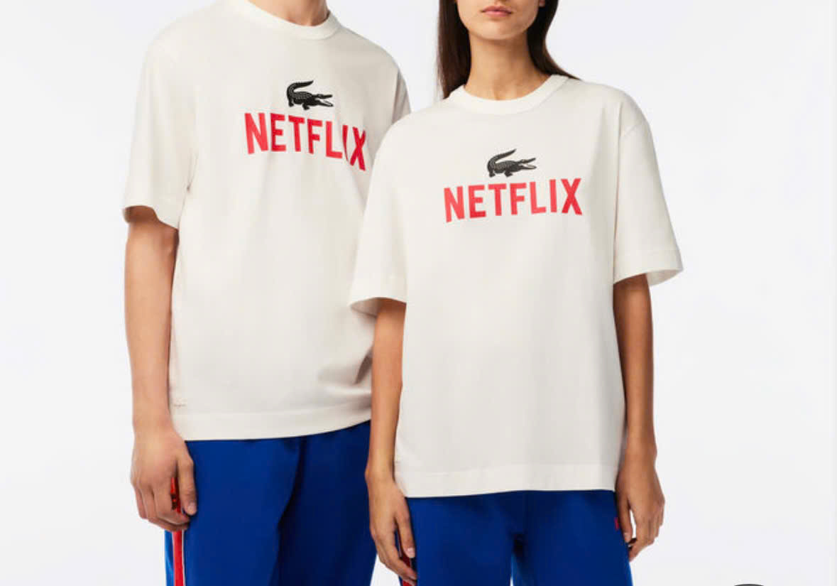 Áo Thun Lacoste x Netflix Unisex Dáng Oversize TH7343-00-70V Màu Trắng Kem