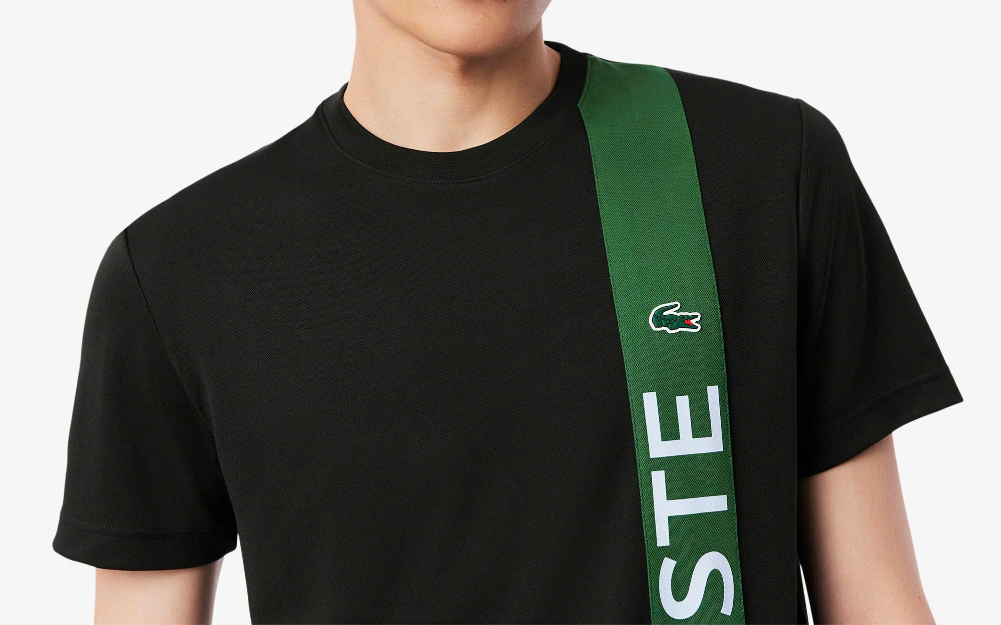 Áo Thun Thể Thao Lacoste Nam TH8938-00-GI8 Màu Đen