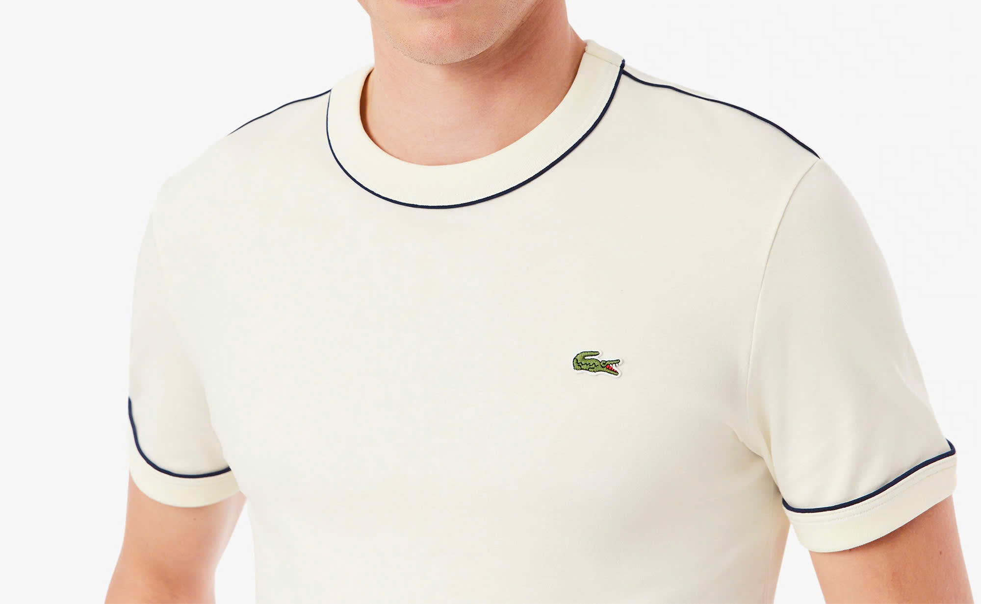 Áo Thun Lacoste Nam Dáng Slim Fit TH944-00-ARS Màu Kem