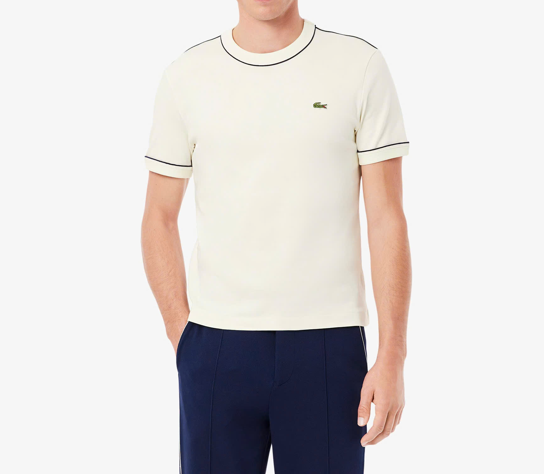 Áo Thun Lacoste Nam Dáng Slim Fit TH944-00-ARS Màu Kem