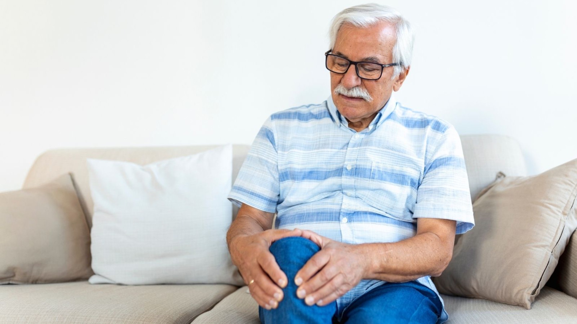 Ai Nên Uống Glucosamine? Độ Tuổi Nào Cần Bổ Sung Để Bảo Vệ Khớp ?