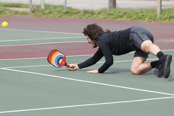 chan-thuong-khi-choi-pickleball-nguyen-nhan-va-cach-khac-phuc