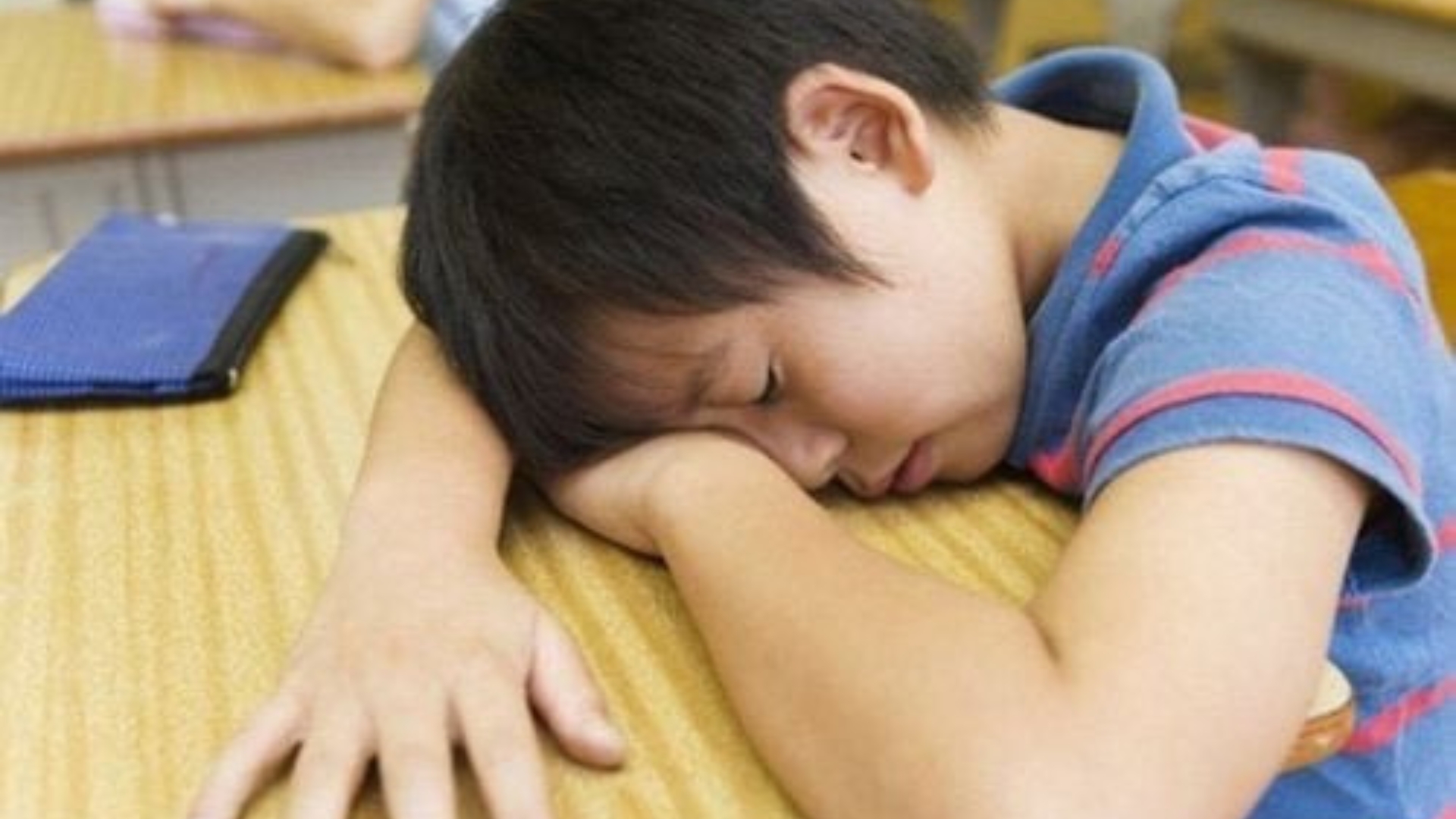 Điều Chỉnh Giấc Ngủ Cho Trẻ Trước Khi Tựu Trường Hiệu Quả
