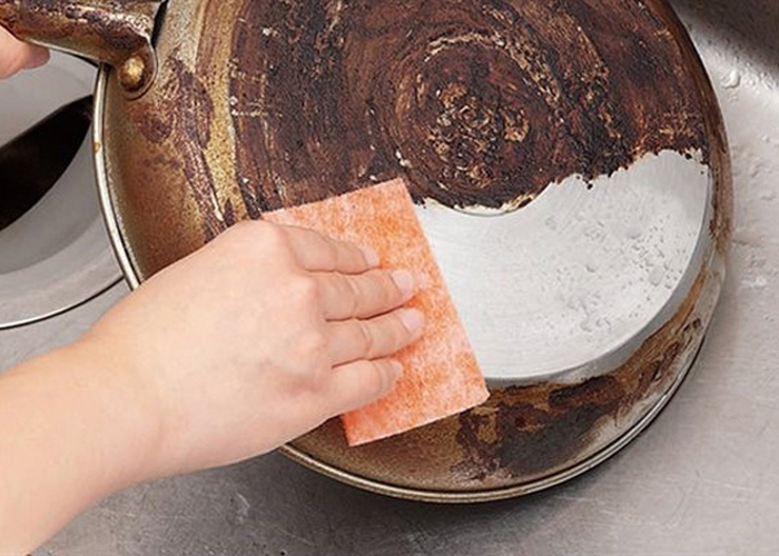 Sử dụng dung dịch tẩy rỉ