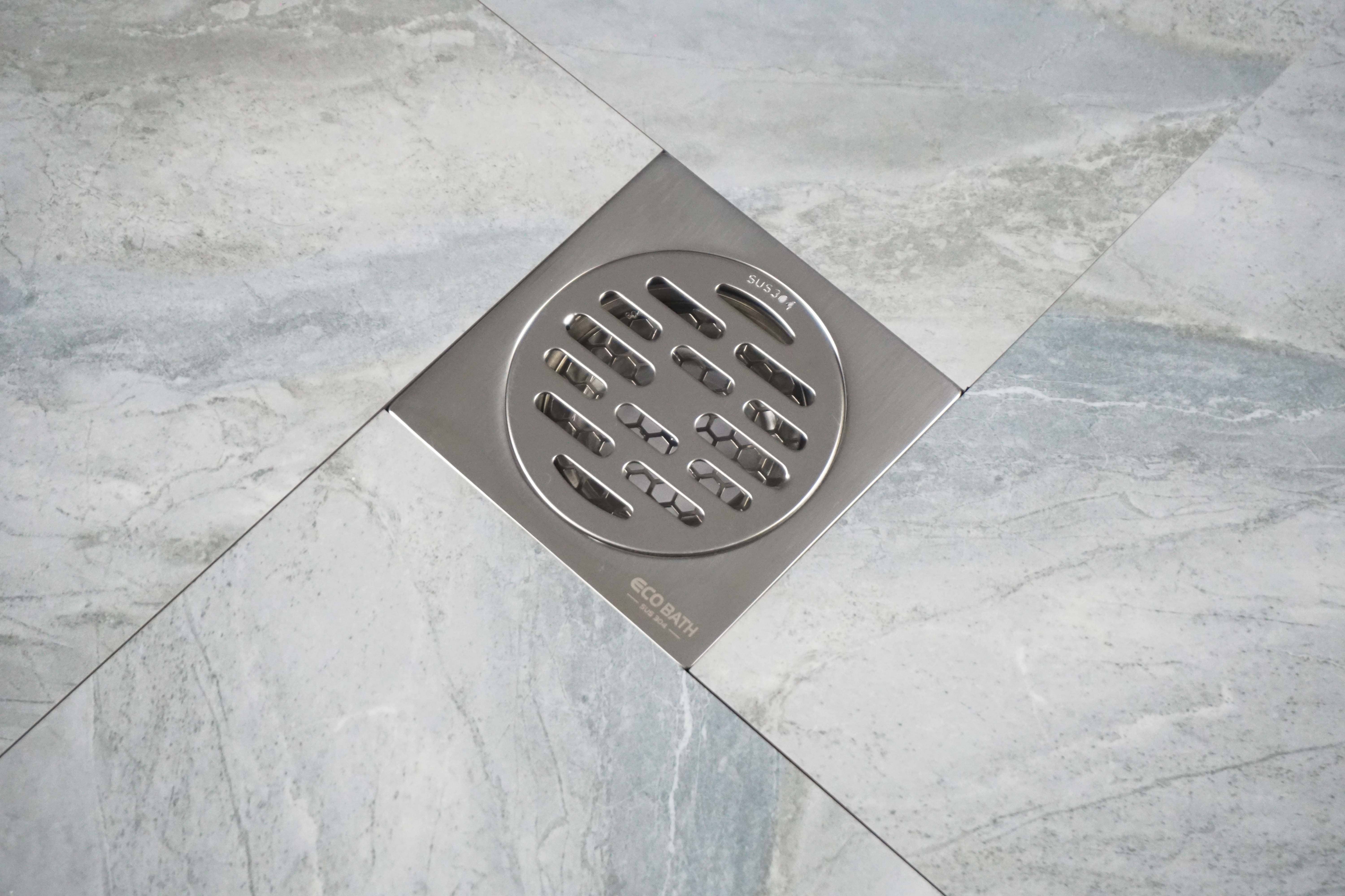 Ga thoát sàn EcoBath EC1061B màu inox chải