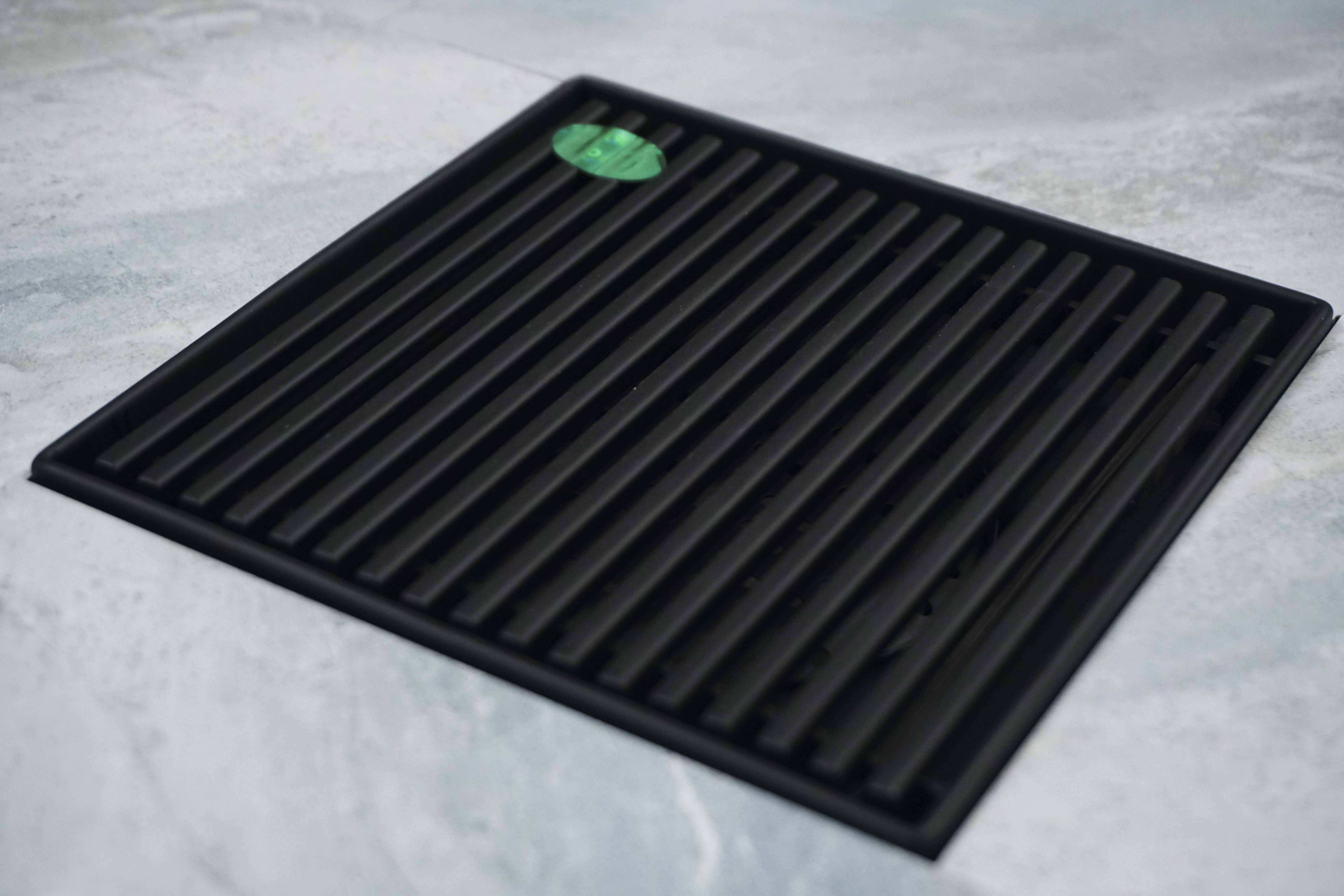 Ga thoát sàn EcoBath EC1067PB màu đen
