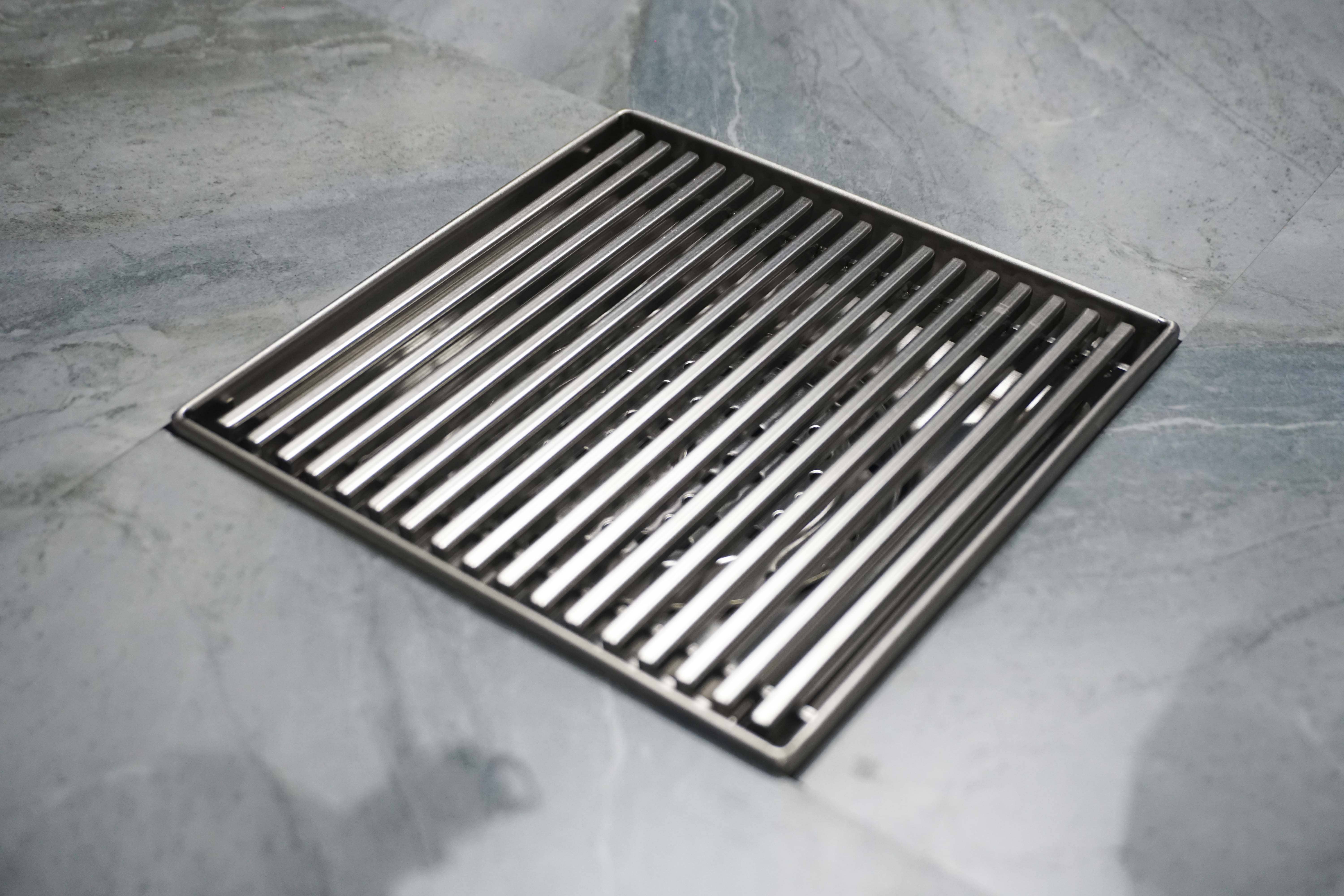 Ga thoát sàn EcoBath EC1069B màu inox chải