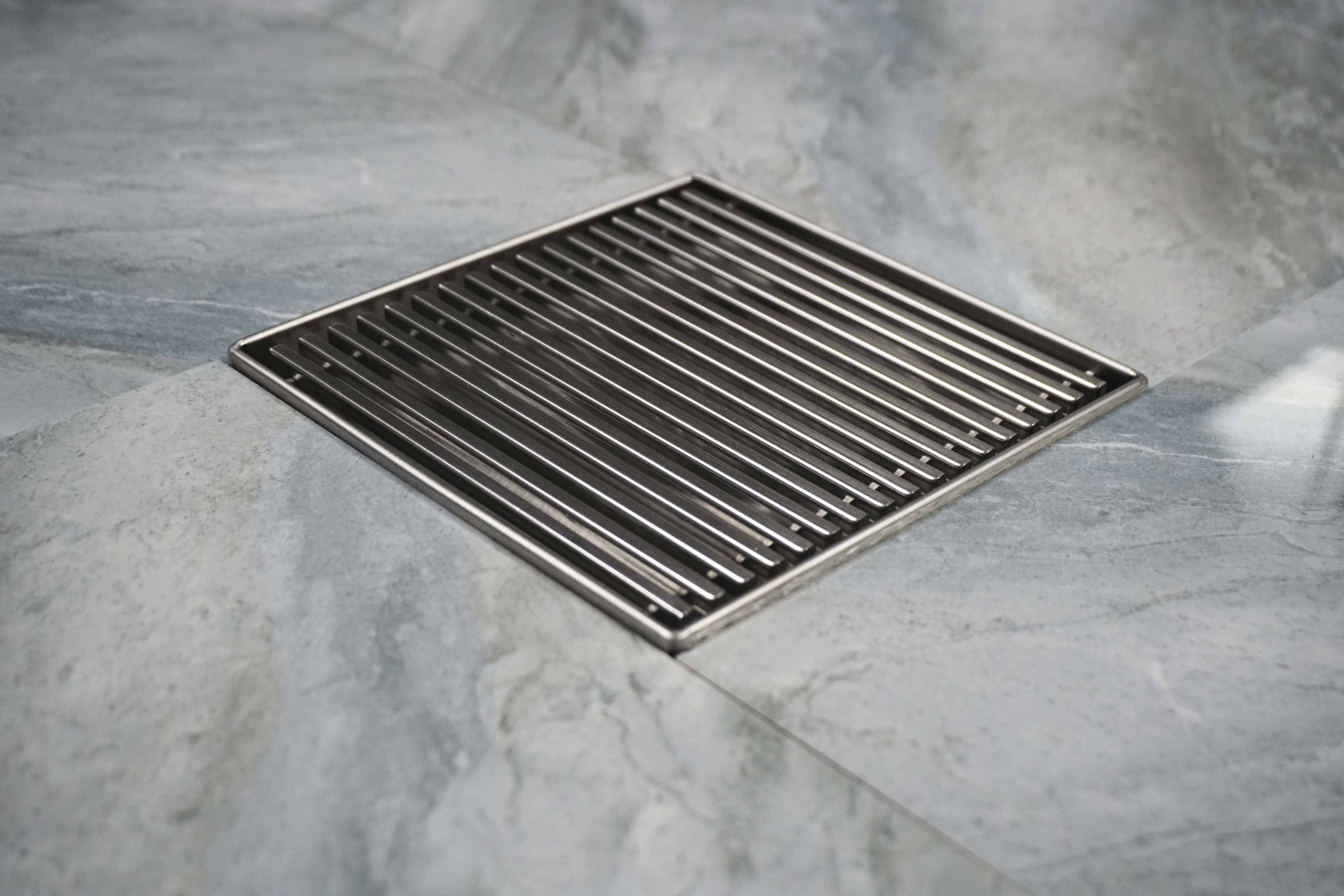 Ga thoát sàn EcoBath EC1069B màu inox chải
