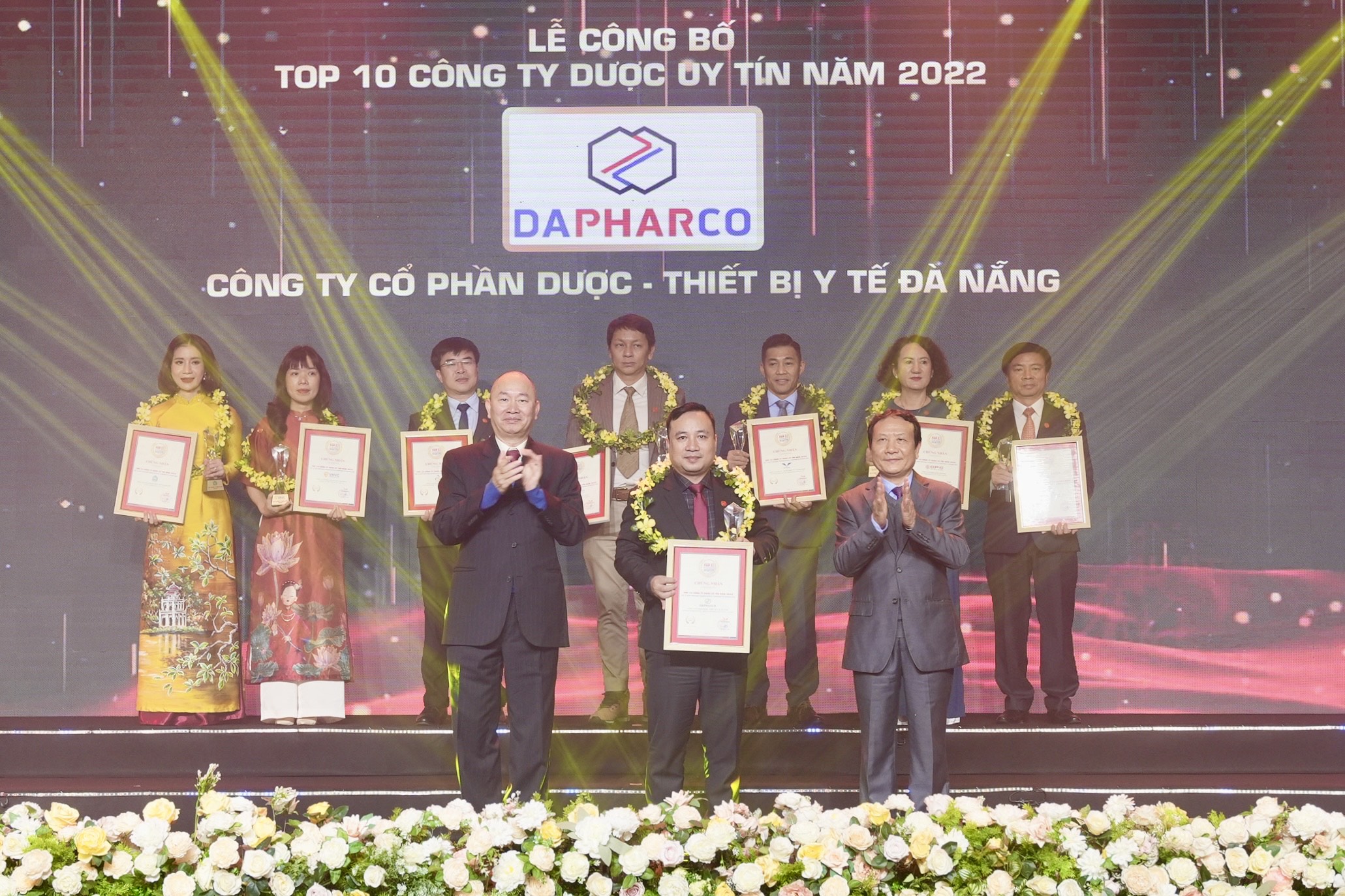 XIN CHÚC MỪNG DAPHARCO GIỮ VỮNG DANH HIỆU TOP 10 CÔNG TY DƯỢC VIỆT NAM UY TÍN TRONG SUỐT 7 NĂM LIÊN TIẾP