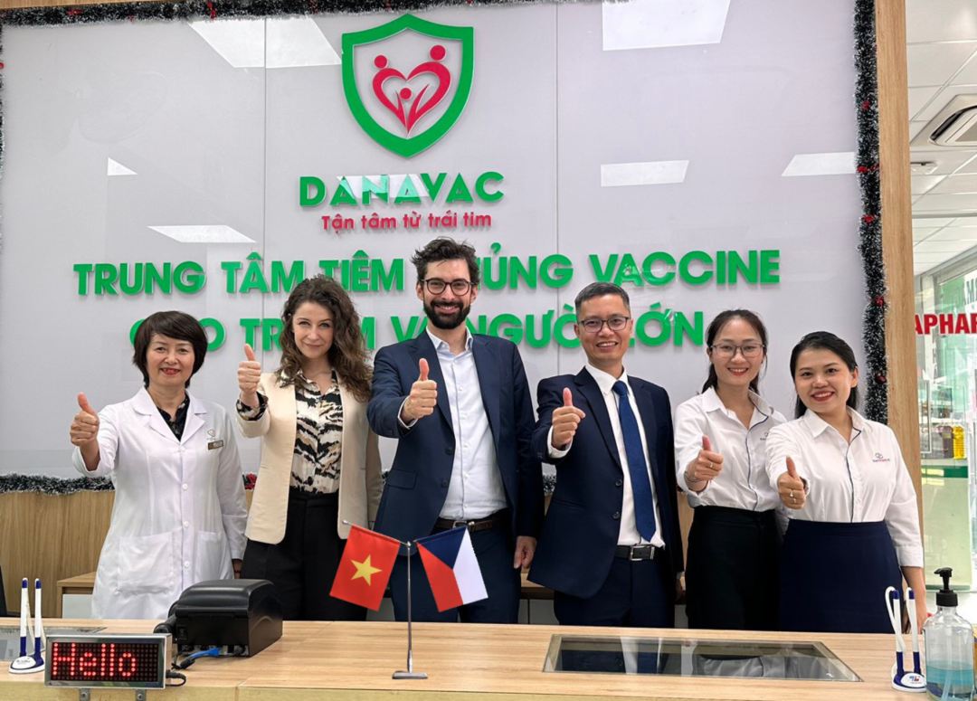 DAPHARCO HÂN HẠNH ĐÓN TIẾP ĐOÀN ĐẠI SỨ QUÁN CỘNG HÒA SÉC