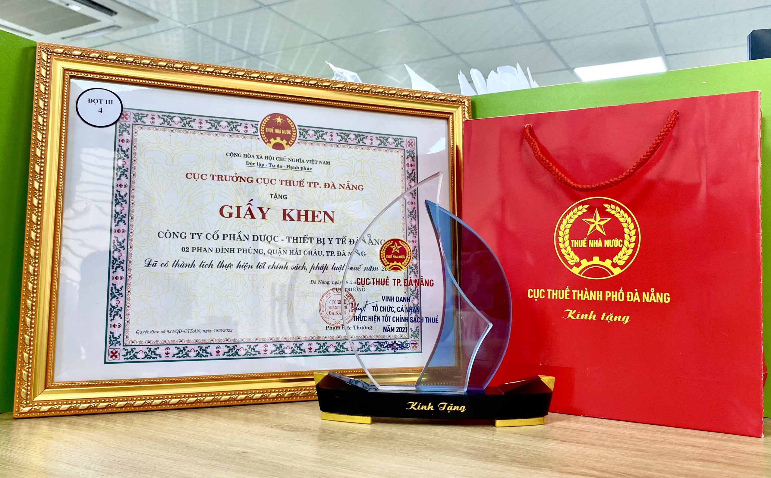 Tuyên dương người nộp thuế thực hiện tốt chính sách pháp luật thuế năm 2021 trên địa bàn thành phố Đà Nẵng