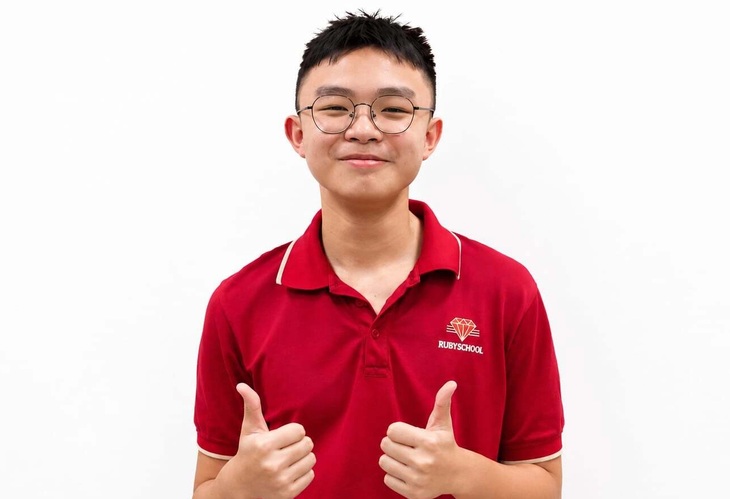 Thủ khoa lớp 10 TP.HCM 2026 Nguyễn Đăng Phúc: Cú đúp điểm 10 Toán, Anh tuyệt đối