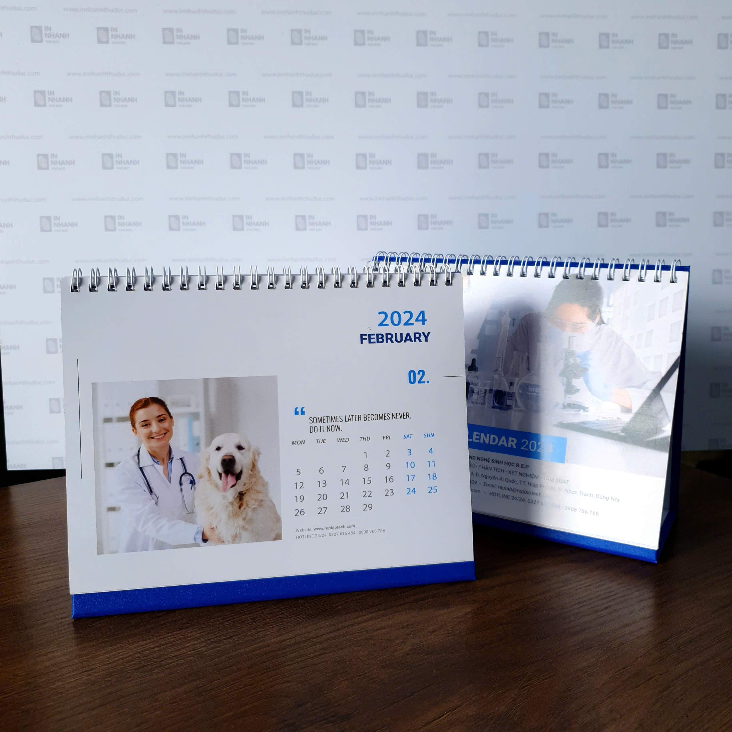 Lịch để bàn 13