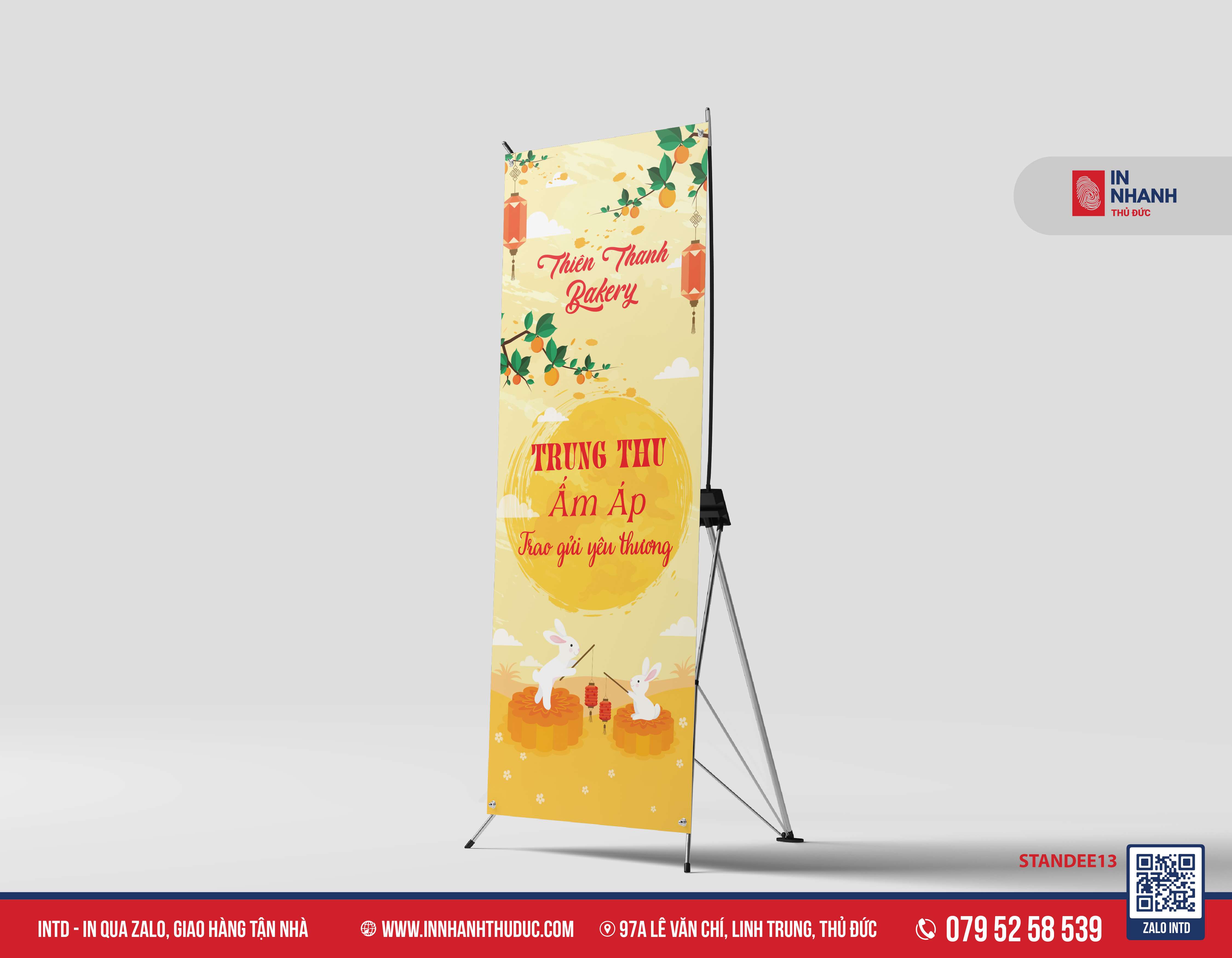 standee