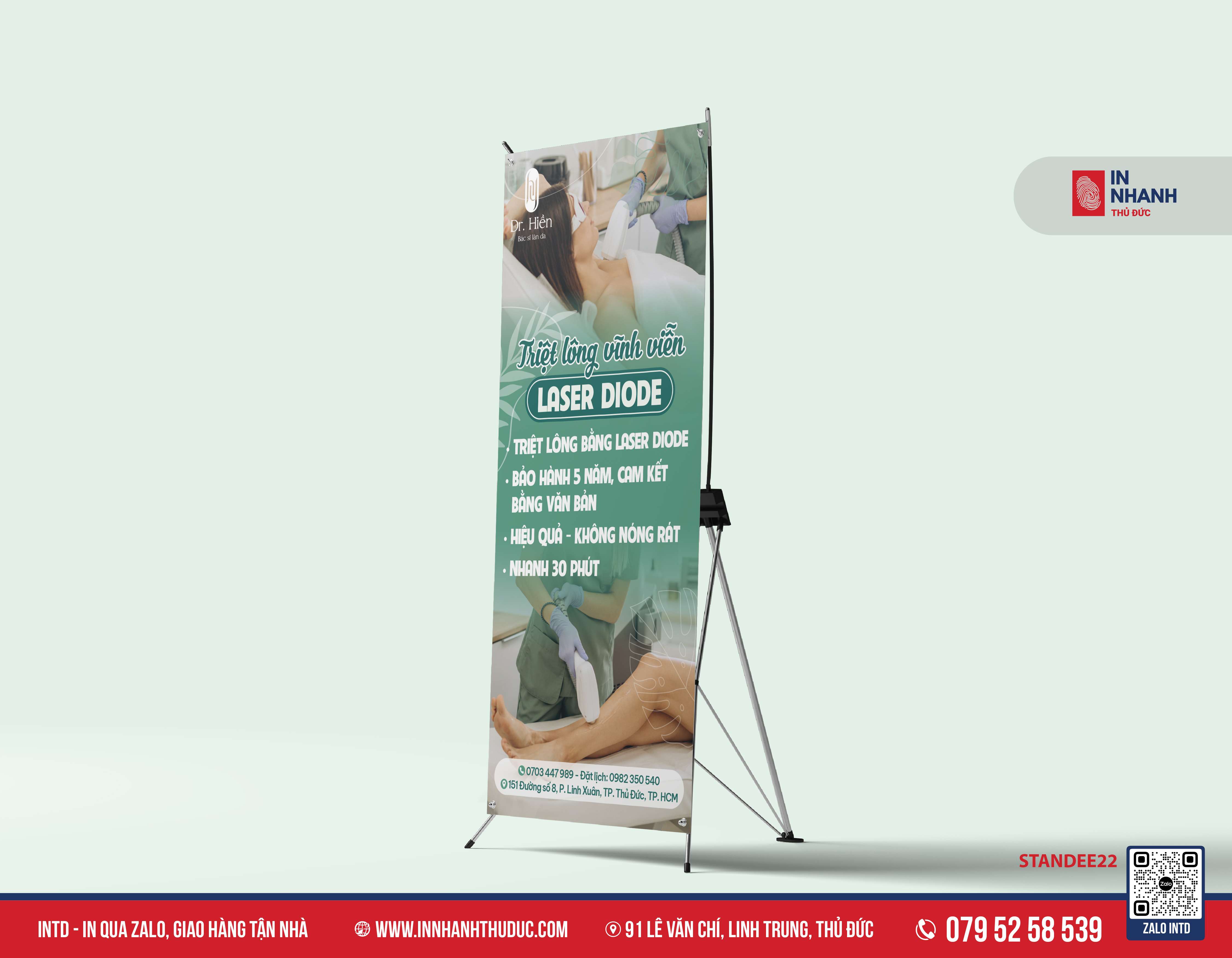 standee