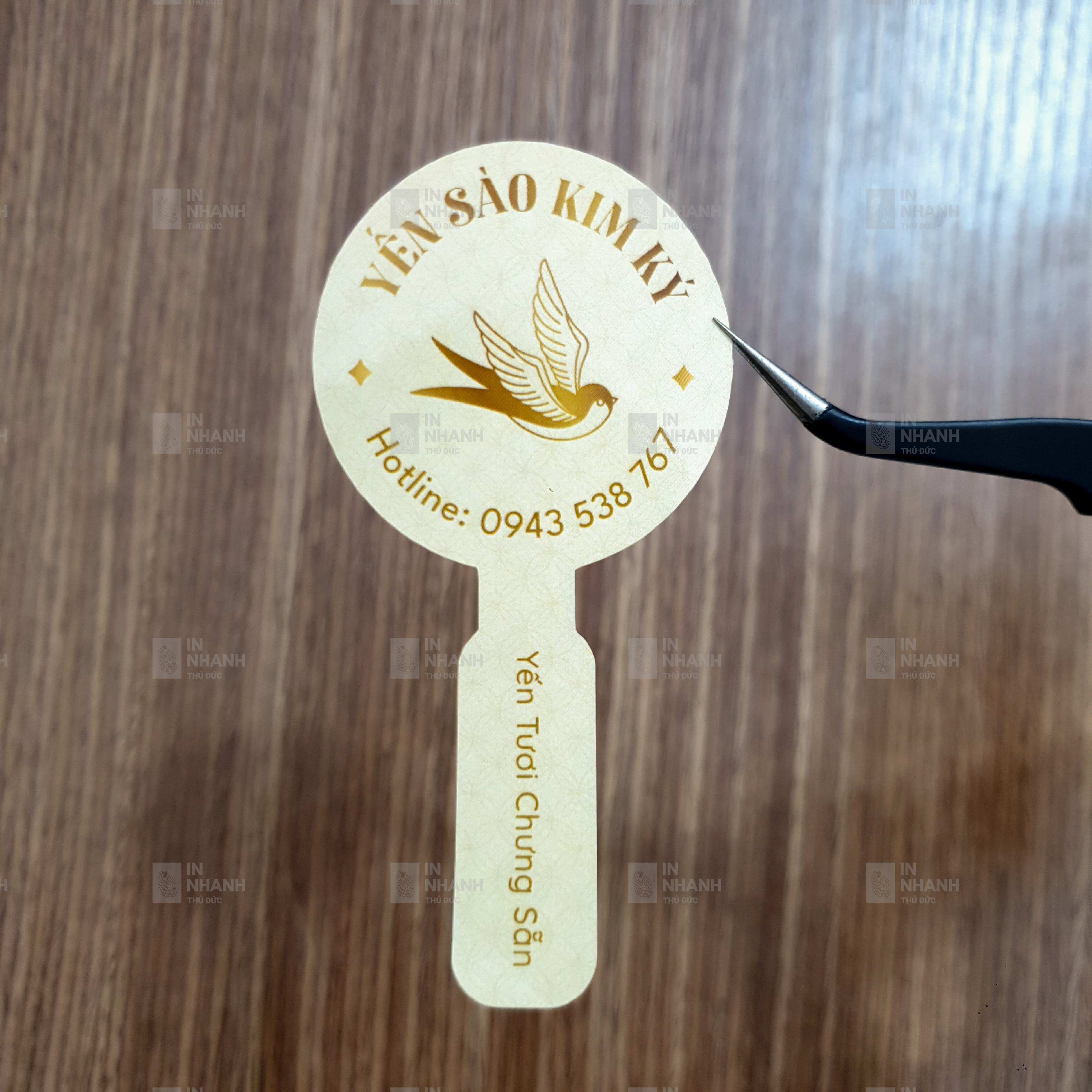 Mẫu tem bế theo hình
