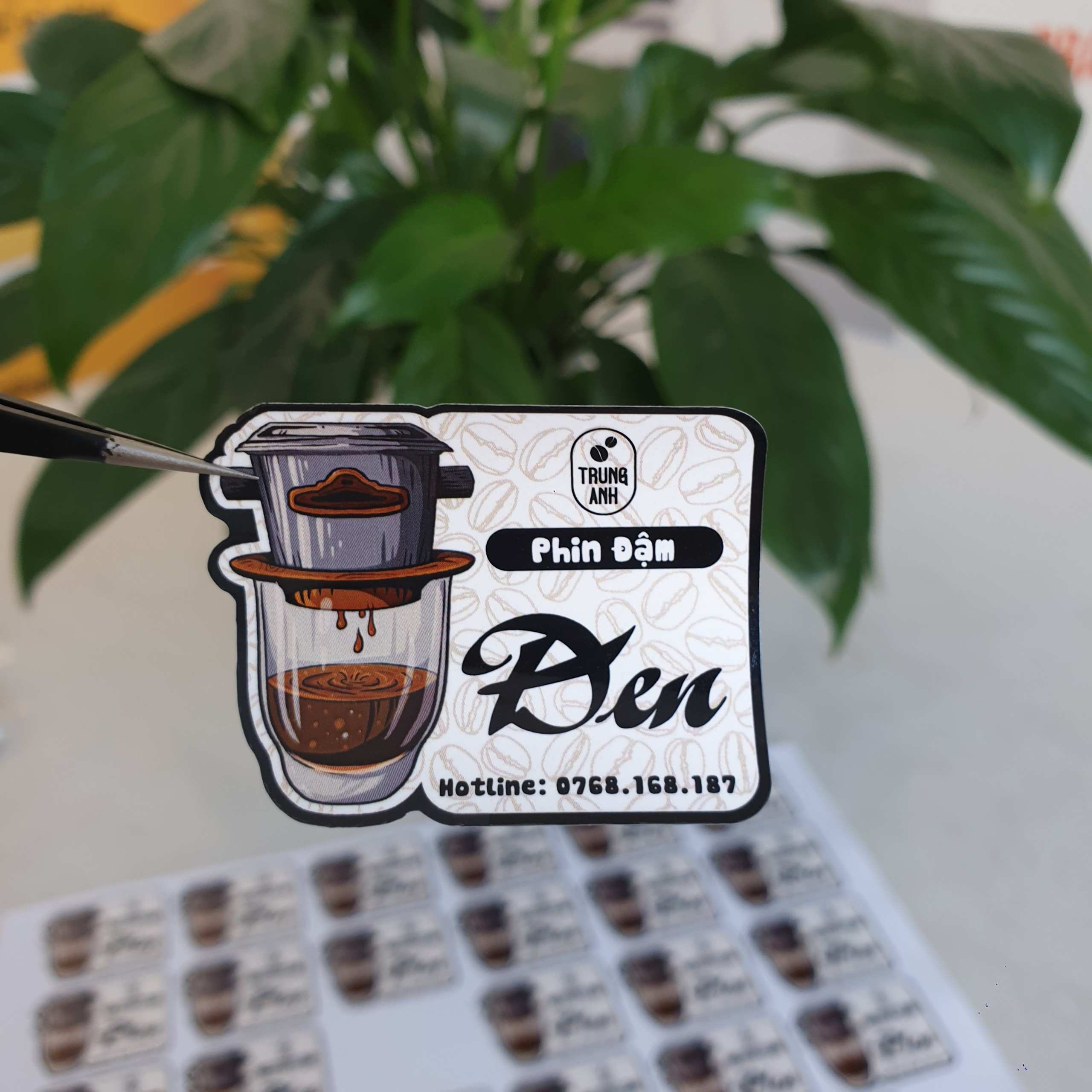 Mẫu tem bế theo hình
