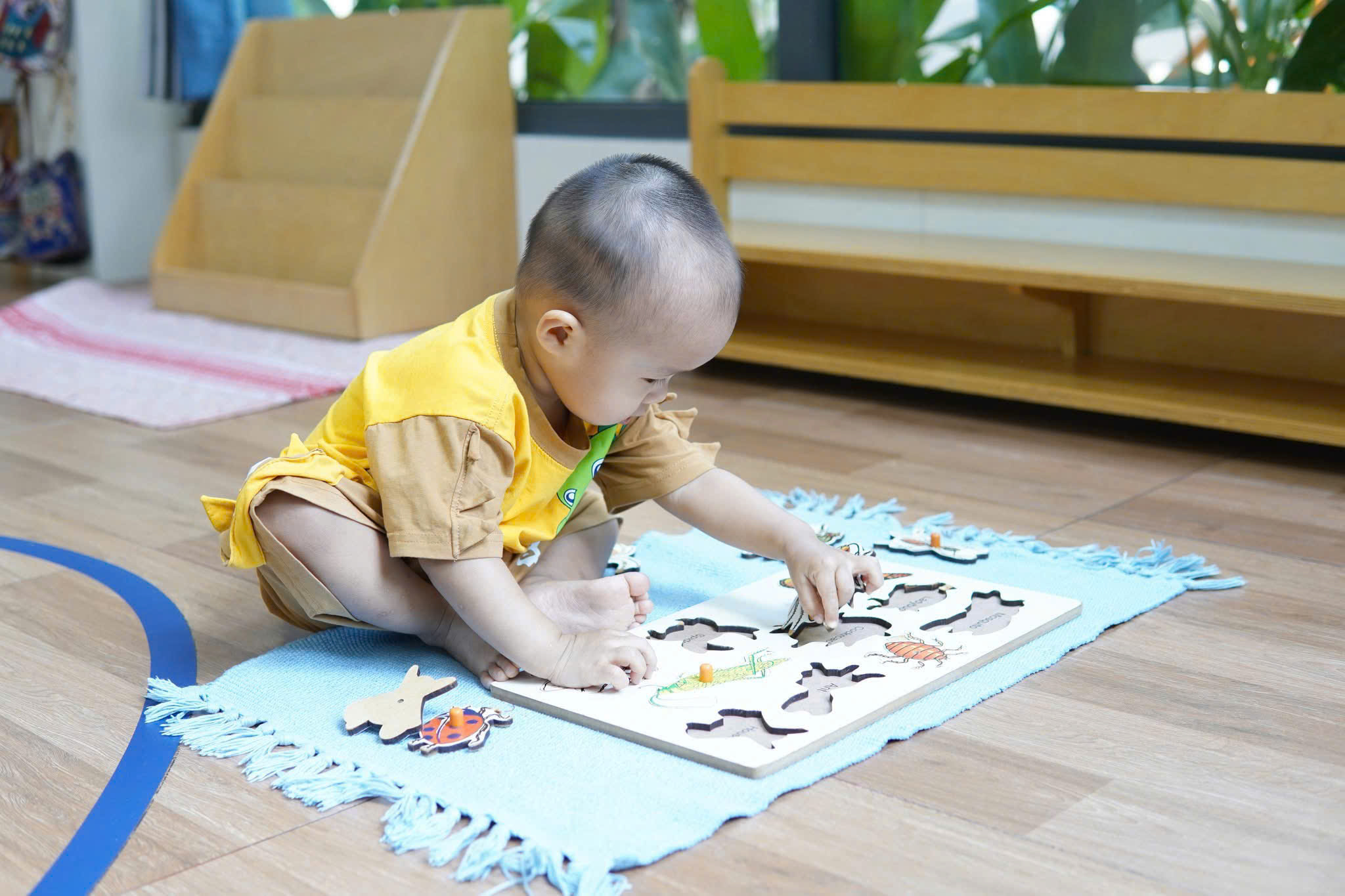 Trẻ 1–3 tuổi cần môi trường như thế nào để phát triển tự lập?