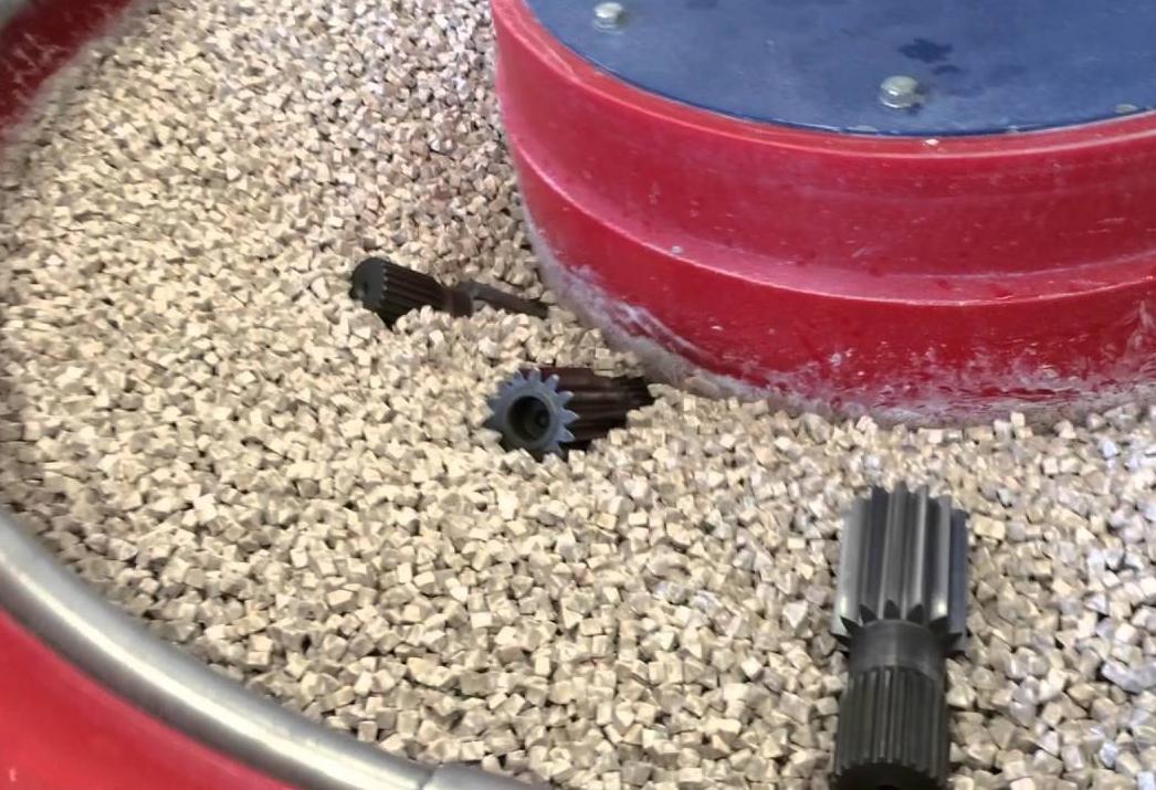 Mài đánh bóng rung tại Hà Nội | Công nghệ hiện đại, hiệu quả cao