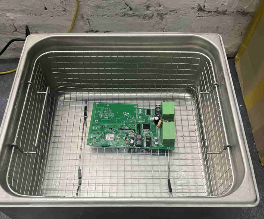 Rửa sóng siêu âm tại Hà Nội | Dịch vụ làm sạch linh kiện điện tử, máy móc