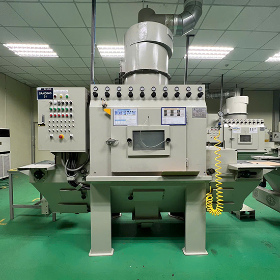 Máy sanding (phun cát)