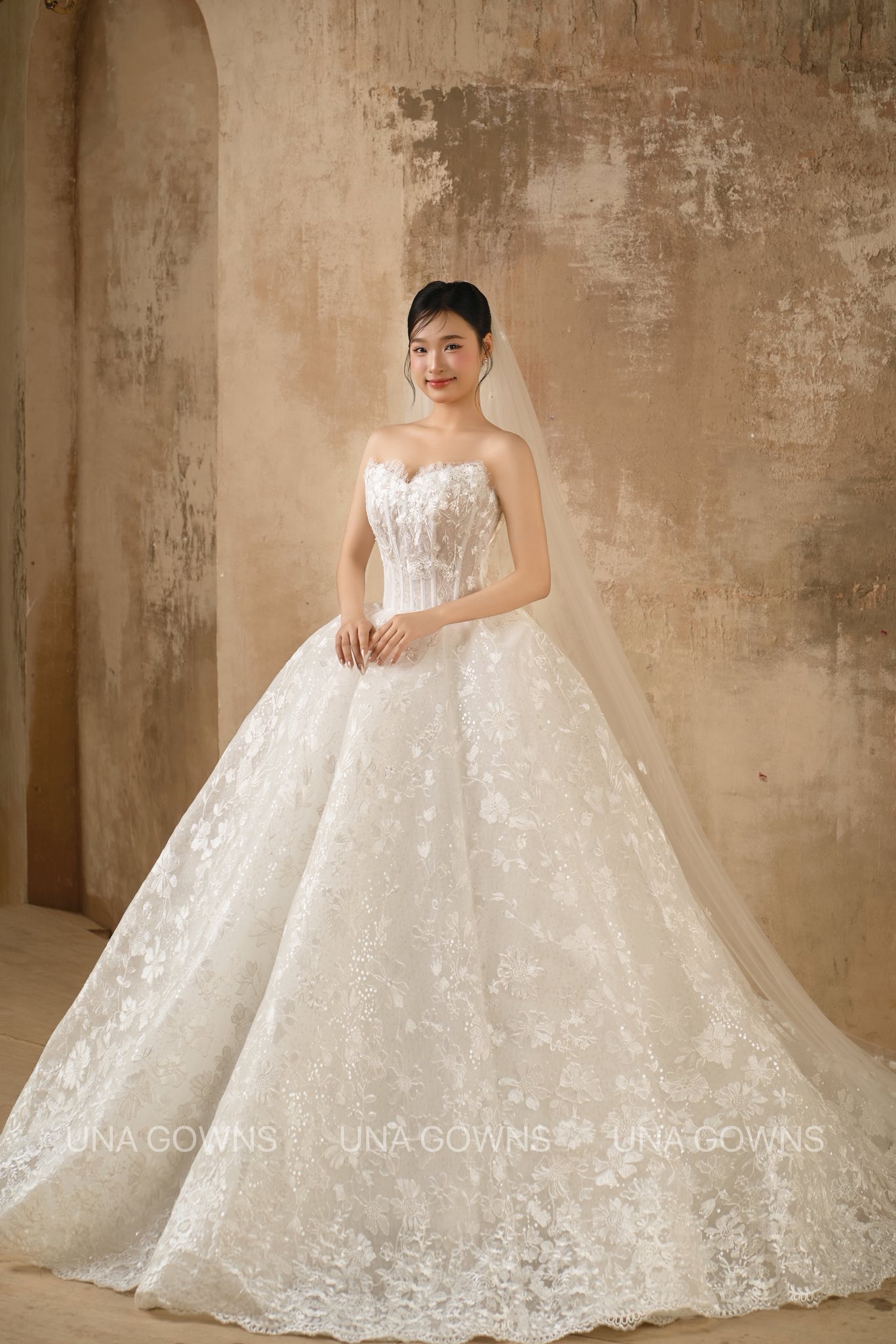 Váy Cưới Ren Cao Cấp Internal Lace 09 - Thiết kế 2in1 linh hoạt và ấn tượng