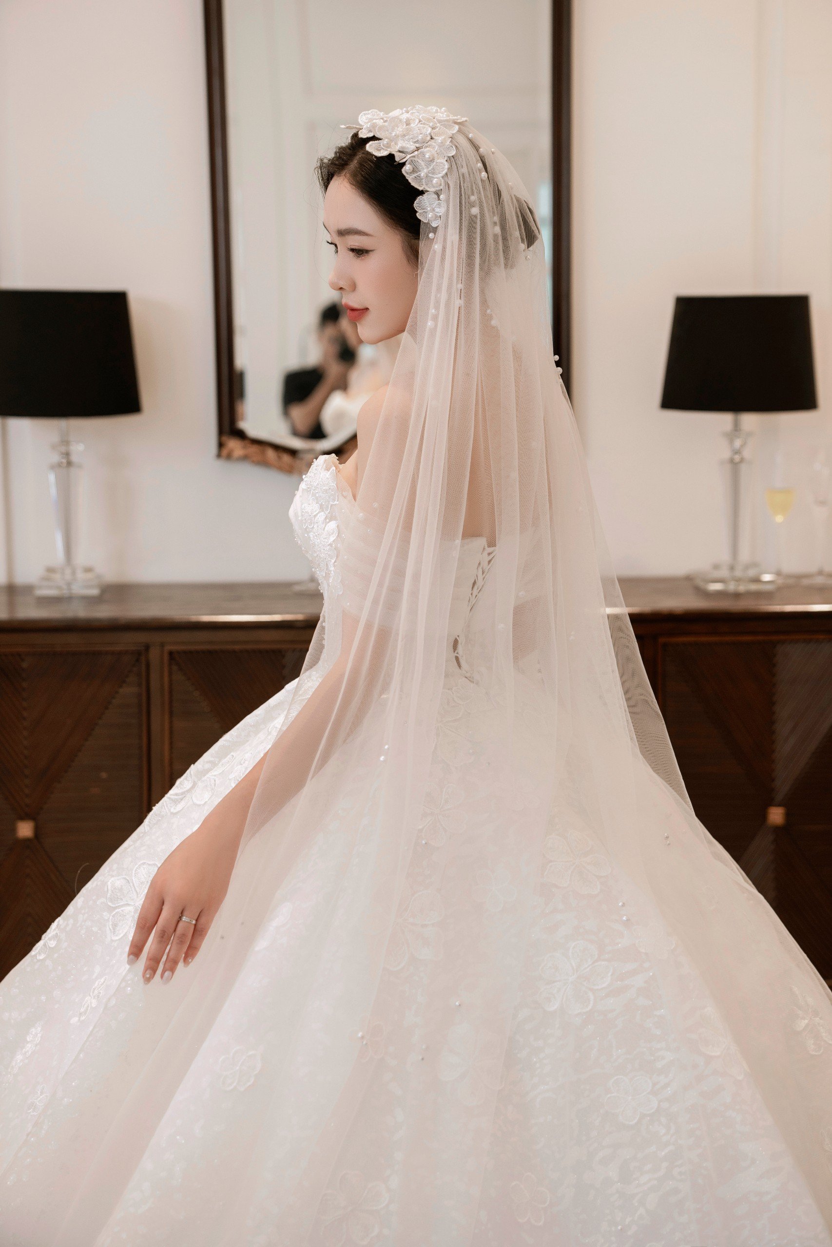 Voan Cài Đầu Cô Dâu V15
