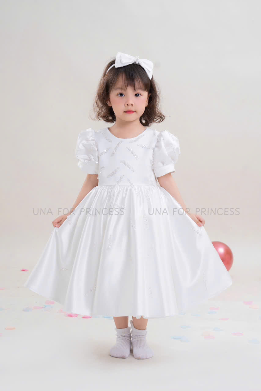 VÁY CÔNG CHÚA TRẮNG CAO CẤP ĐÍNH DẢI HẠT LẤP LÁNH UNA FOR PRINCESS