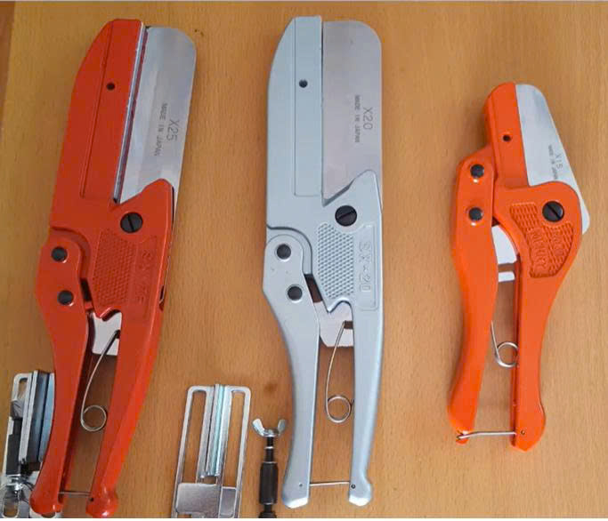 Kìm MERRY – Tuyệt chiêu cắt máng nhựa siêu nhanh cho anh em làm tủ điện