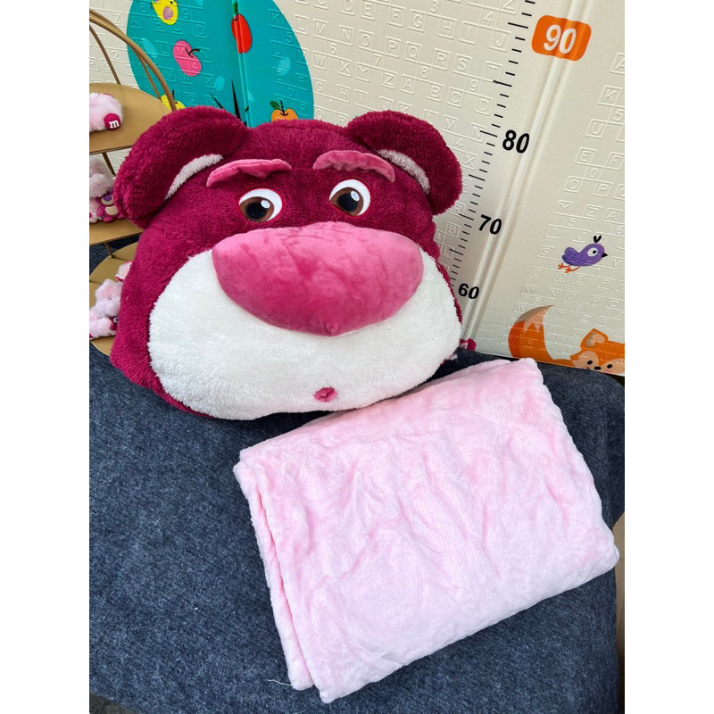 Bộ Chăn Gối 3 Tròn Hình Thú Bông Gấu Dâu Hồng Lotso Mềm Mịn, Gối Kèm Mền 1m Đáng Yêu